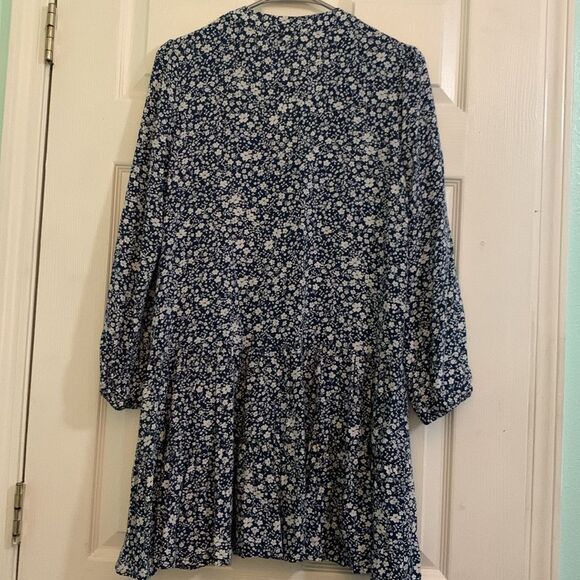 Mi ami Blue And White Floral Flowy Long Sleeve Mini Dress Size Medium - Picture 4 of 4